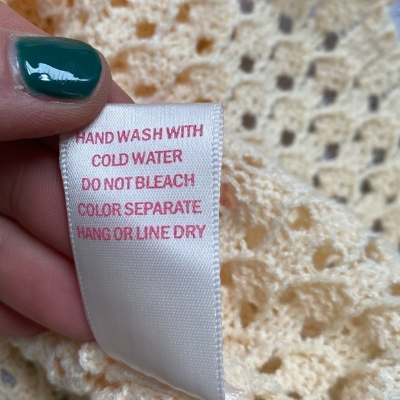 SO Me Crochet Cream Sweater with Multicolored Star Design. - Picture 8 of 12